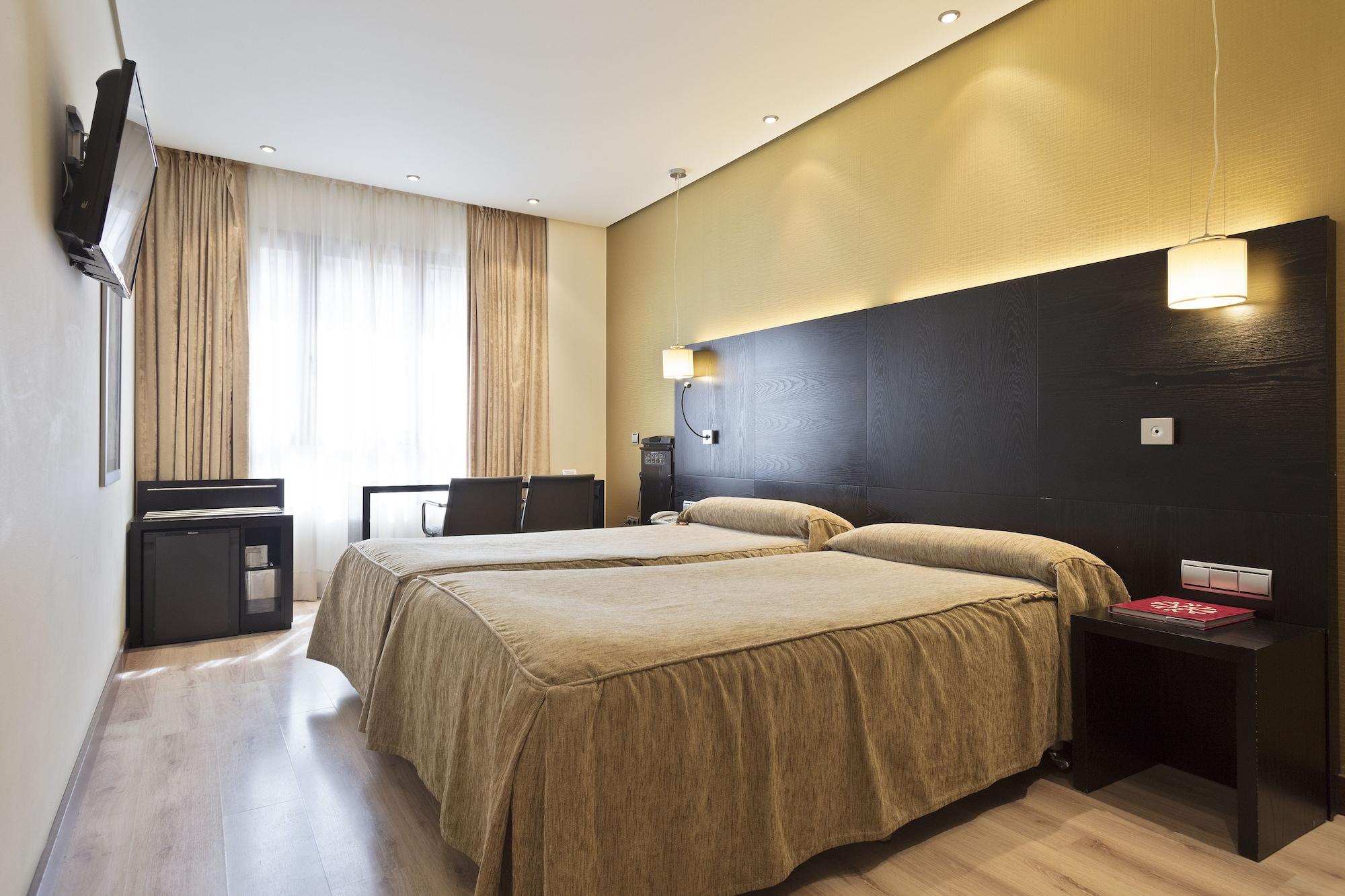 Occidental Pamplona Hotel Luaran gambar