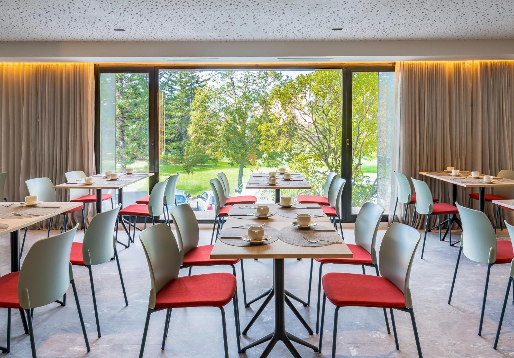 Occidental Pamplona Hotel Luaran gambar