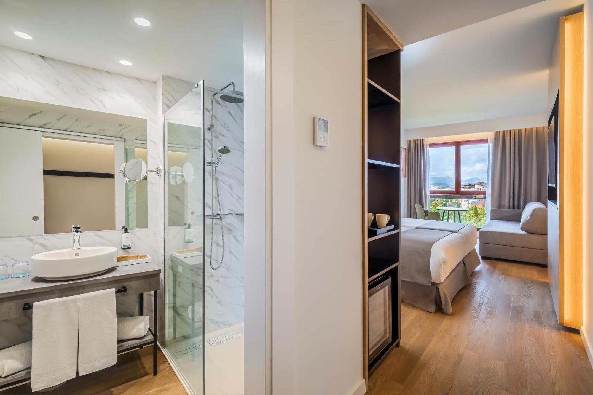 Occidental Pamplona Hotel Luaran gambar