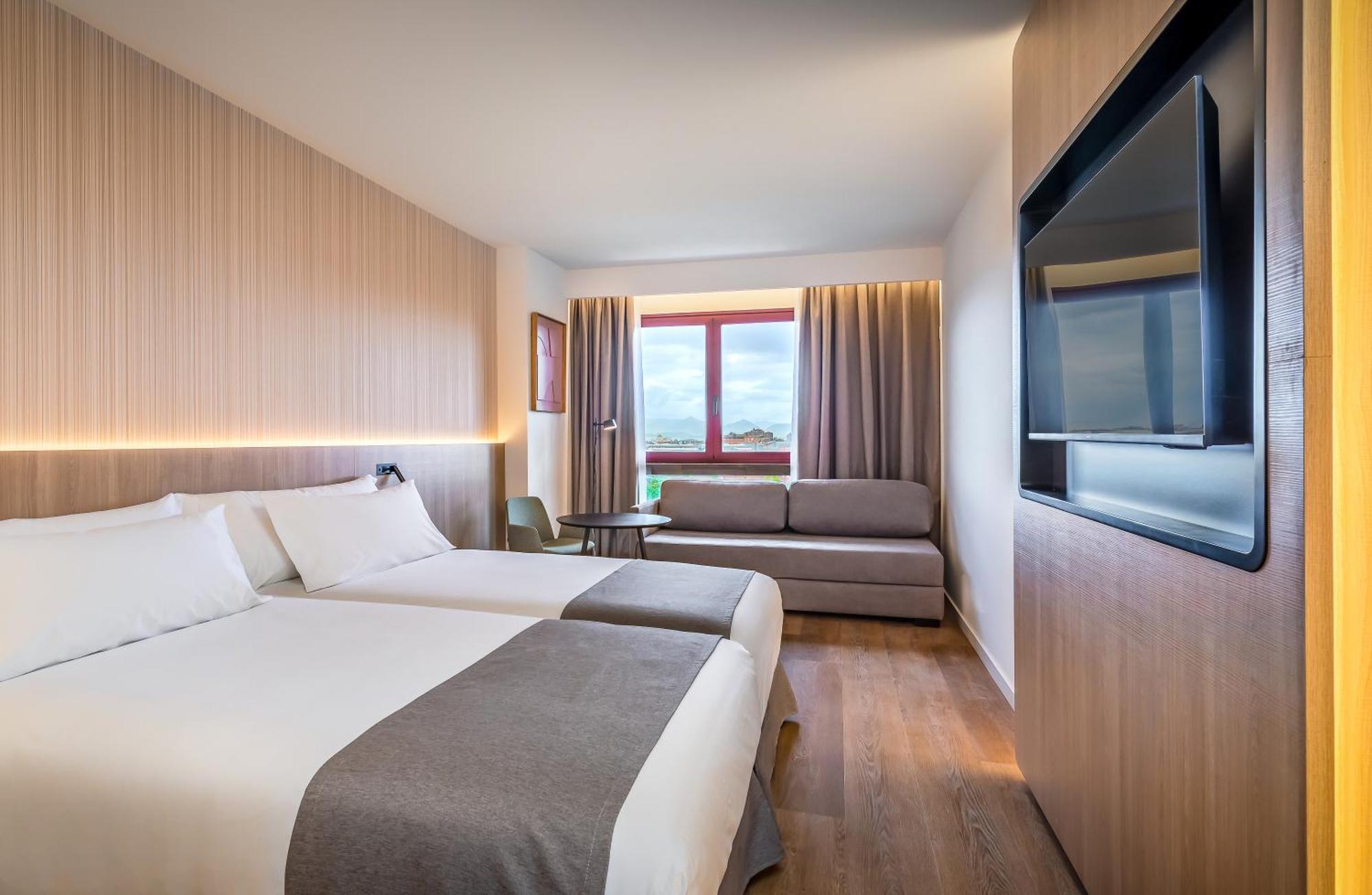 Occidental Pamplona Hotel Luaran gambar