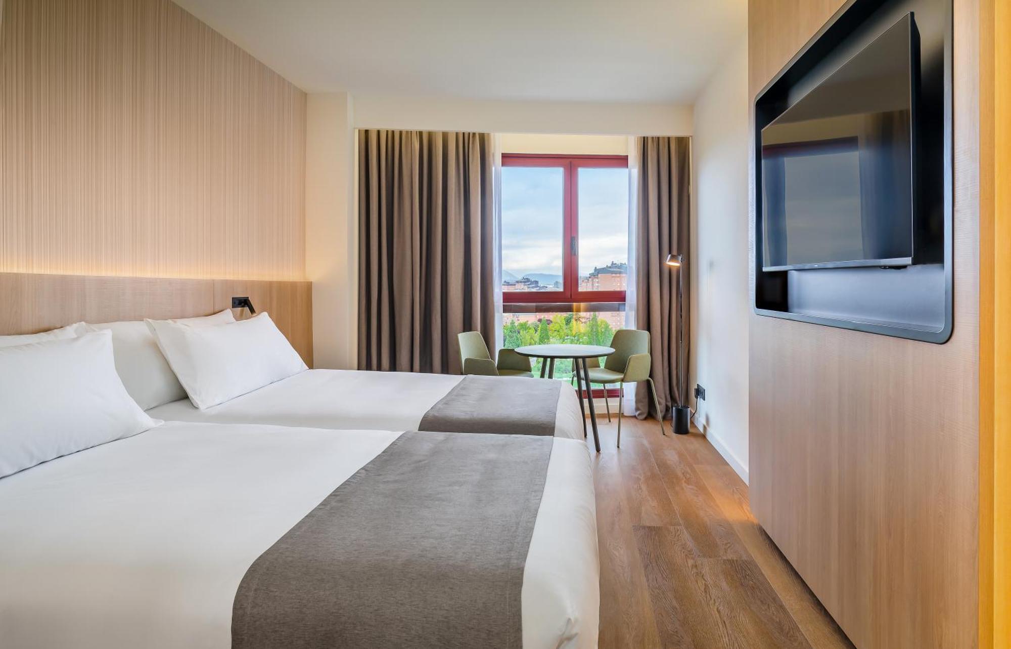 Occidental Pamplona Hotel Luaran gambar