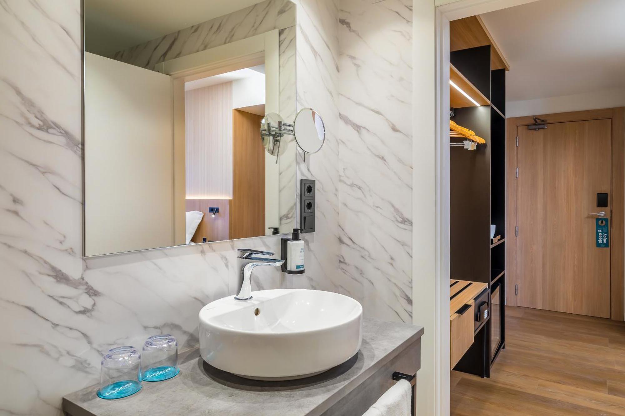 Occidental Pamplona Hotel Luaran gambar