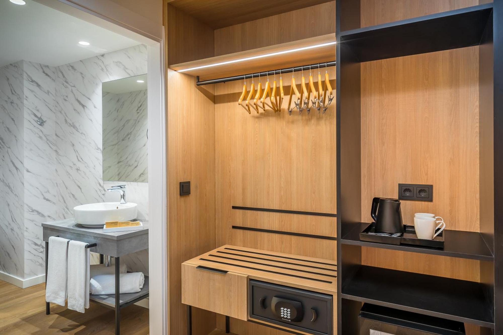 Occidental Pamplona Hotel Luaran gambar