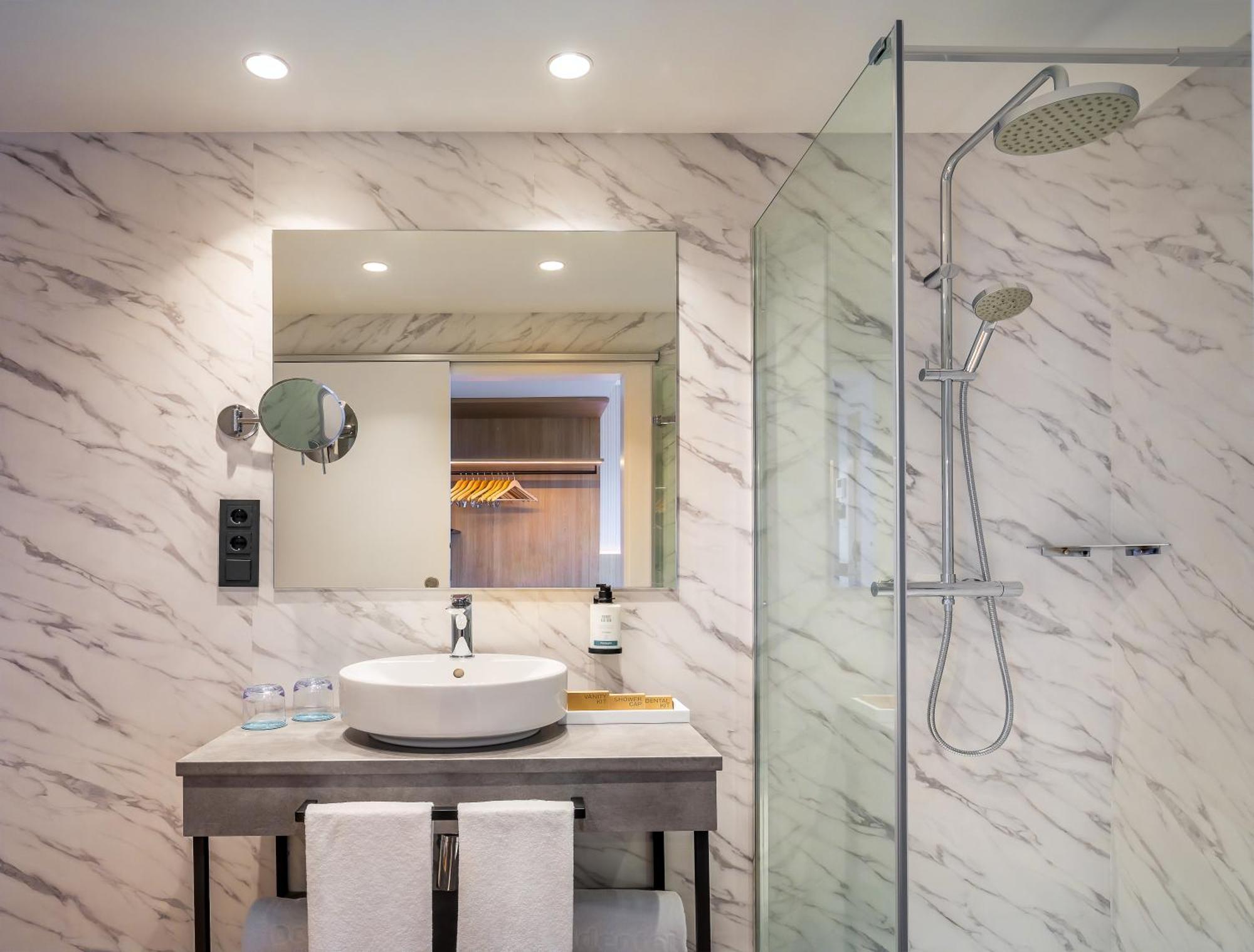 Occidental Pamplona Hotel Luaran gambar