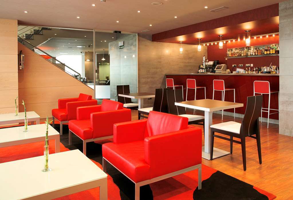 Occidental Pamplona Hotel Restoran gambar